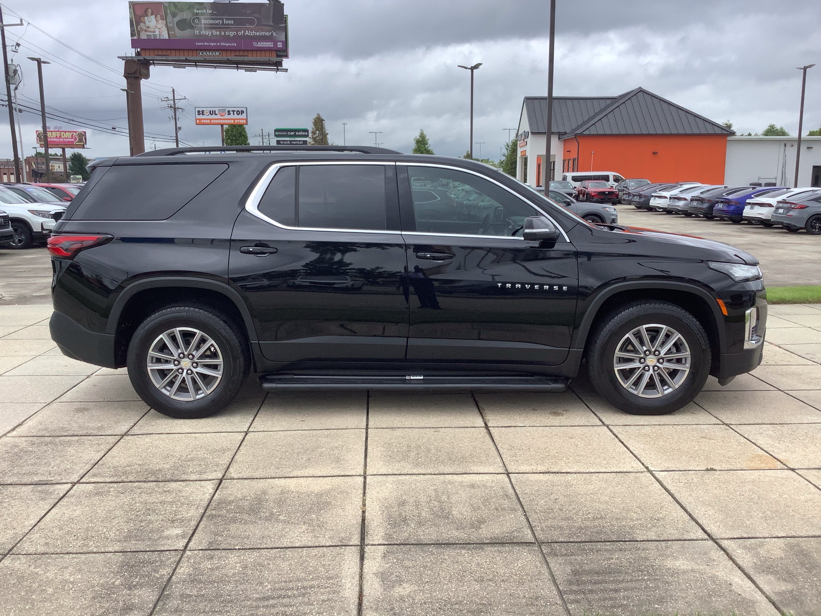 2022 Chevrolet Traverse — detail view