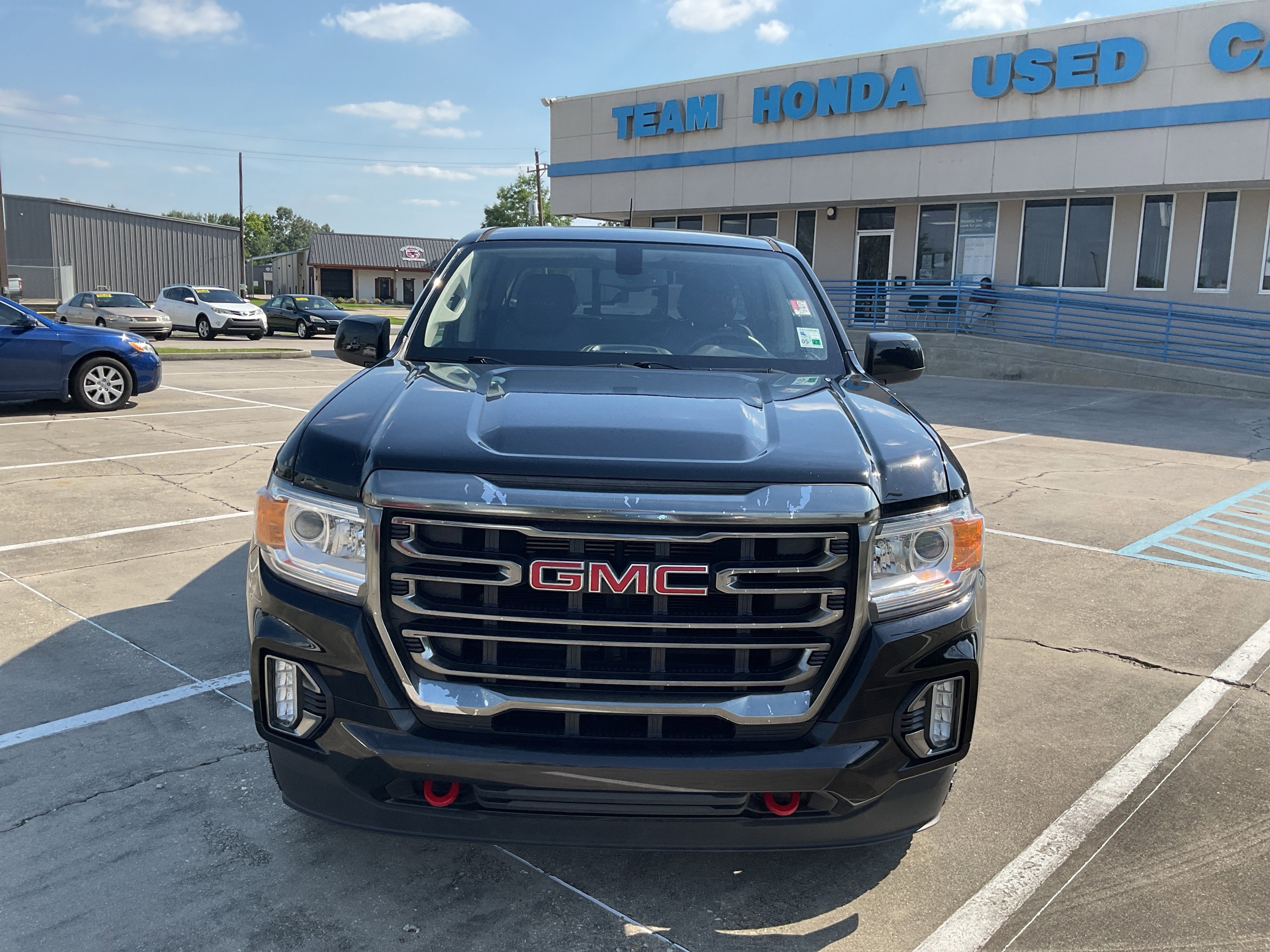 2022 GMC Canyon — side profile view