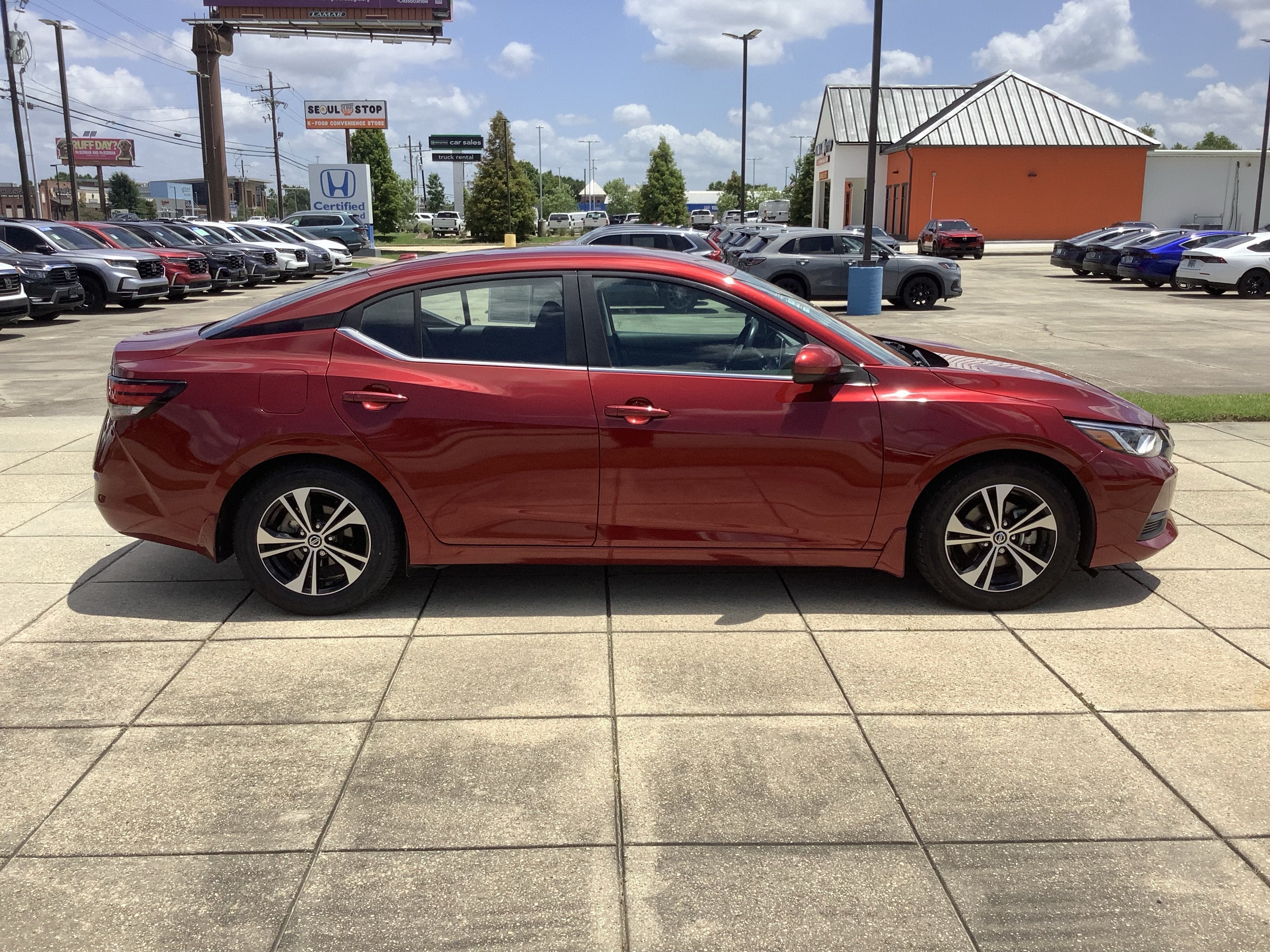 2022 Nissan Sentra — detail view