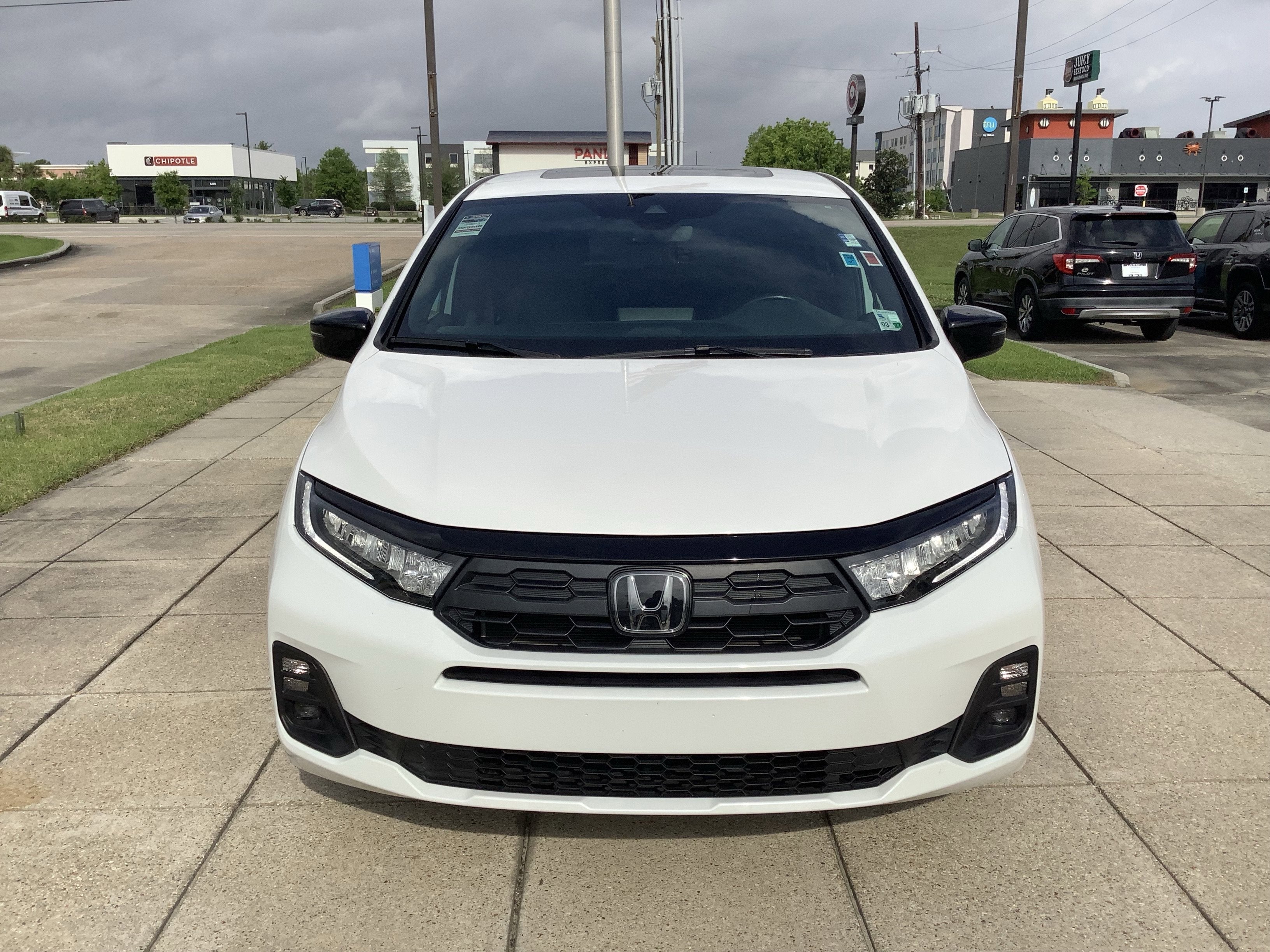 2025 Honda Odyssey — rear three-quarter view