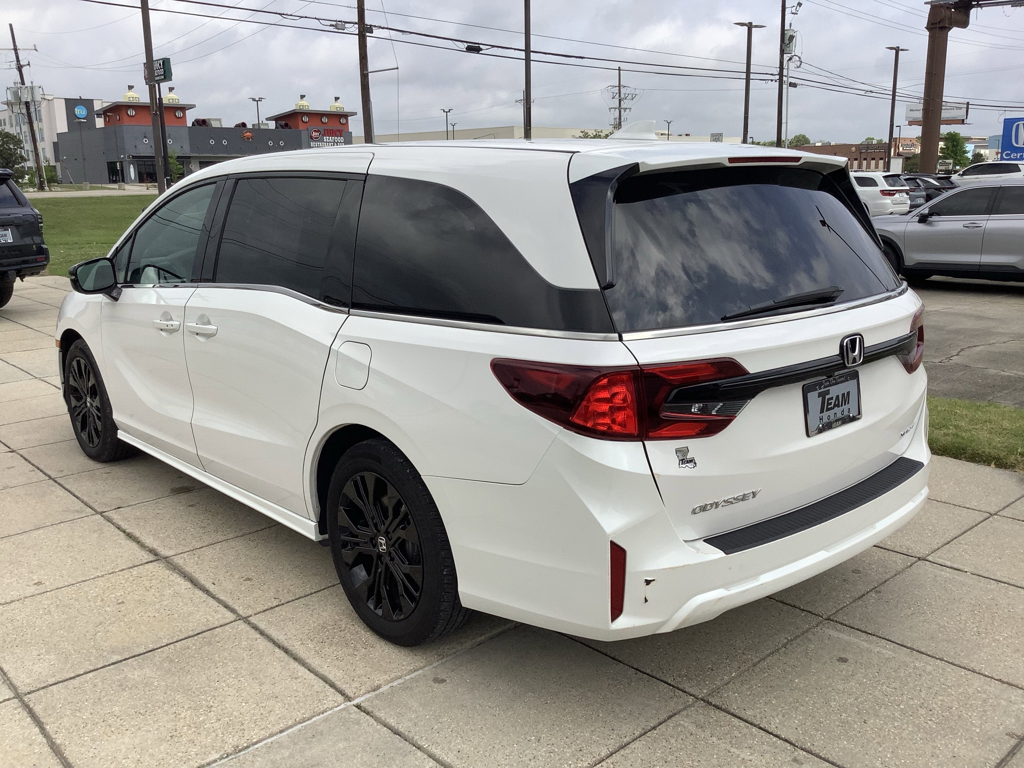 2025 Honda Odyssey — detail view