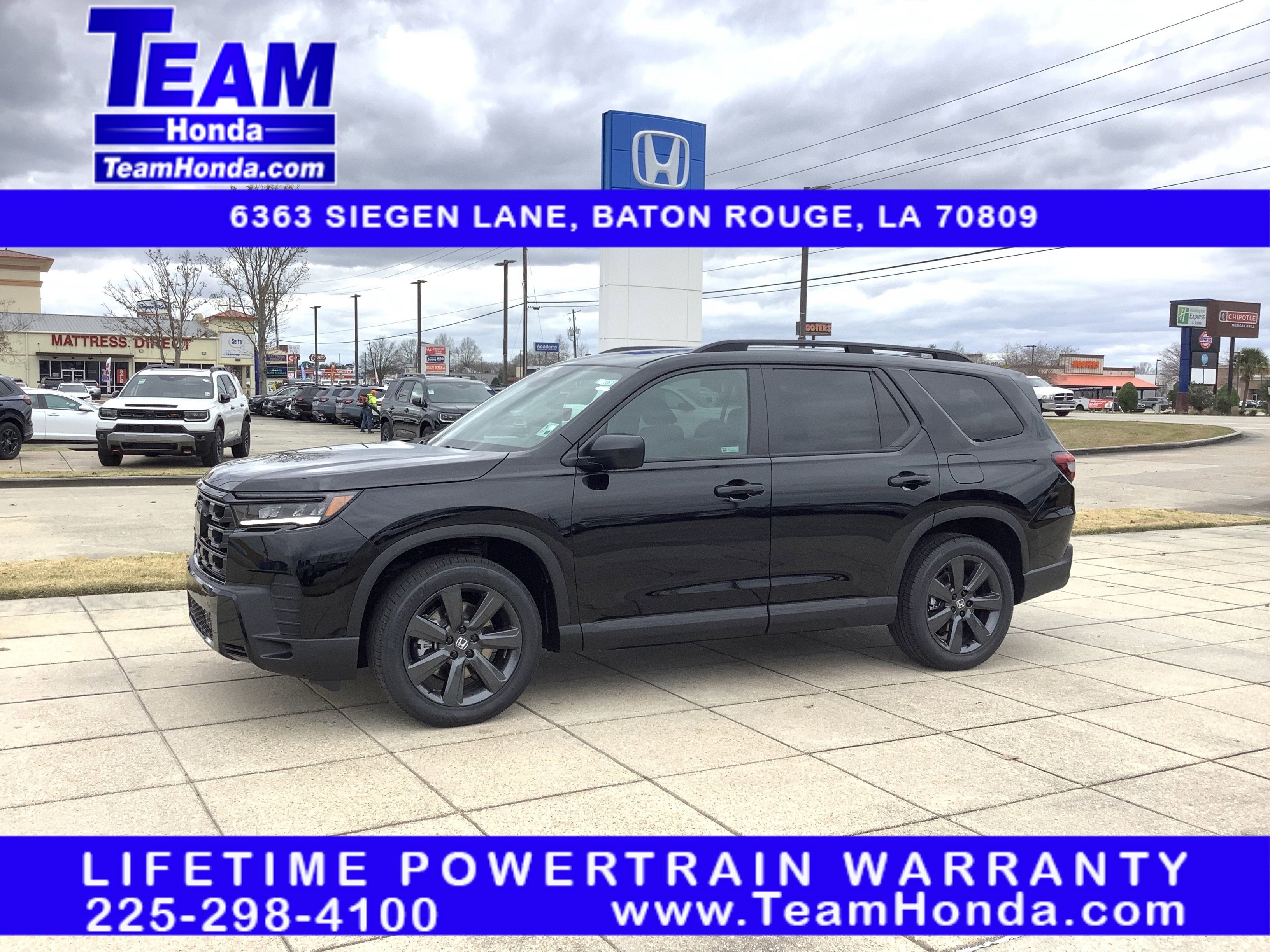 2026 Honda Pilot Sport in Crystal Black Pearl — front three-quarter view